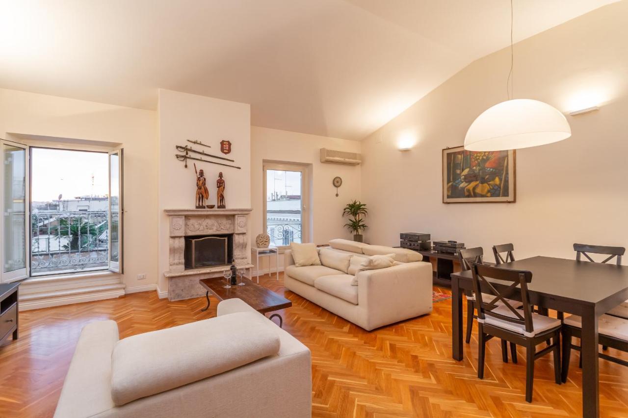 Skyline Penthouse With Private Rooftop Apartamento